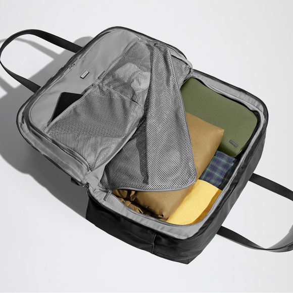 Away travel weekender bag - Picture 3 of 8